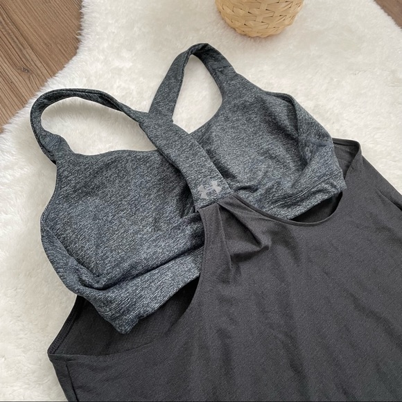 Under Armour Workout Tank w Built In Bra - Picture 5 of 10